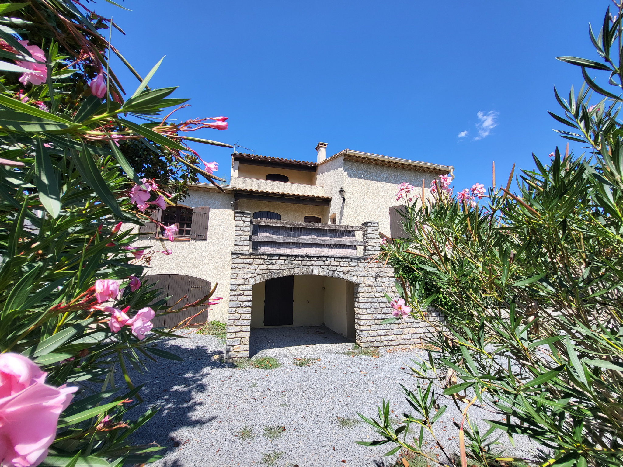 Agence immobilière de AKOR IMMOBILIER